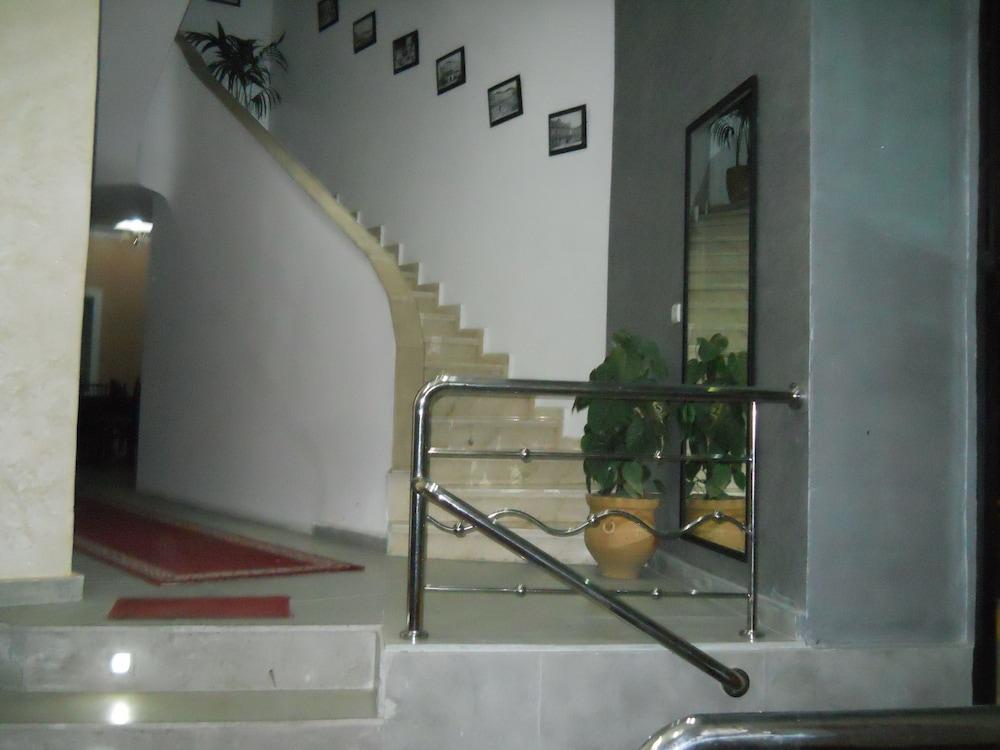Miramar Hotel 2*